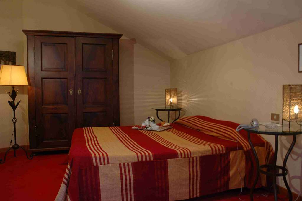 Hostellerie Du Golf Pecetto Rum bild