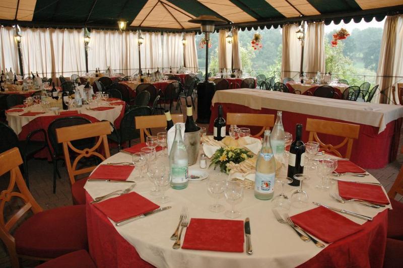 Hostellerie Du Golf Pecetto Exteriör bild